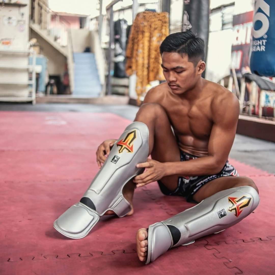 Arwut "Metallic" Muay Thai Shin Guards