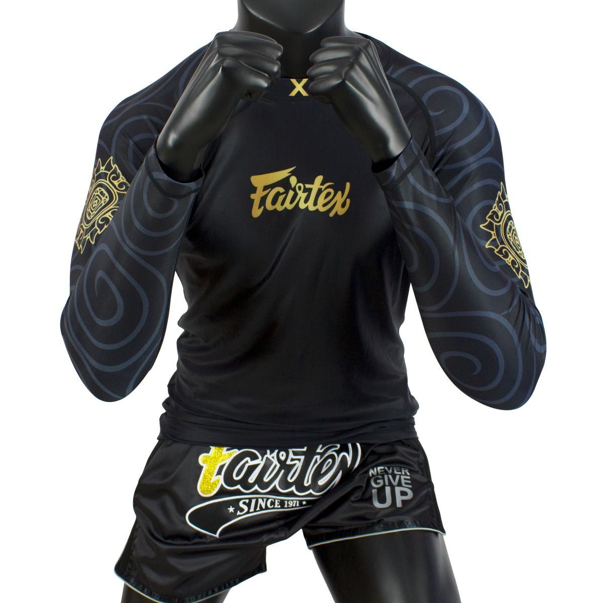 FAIRTEX 'NINLAPAT' BLACK RASH GUARD (RG6)