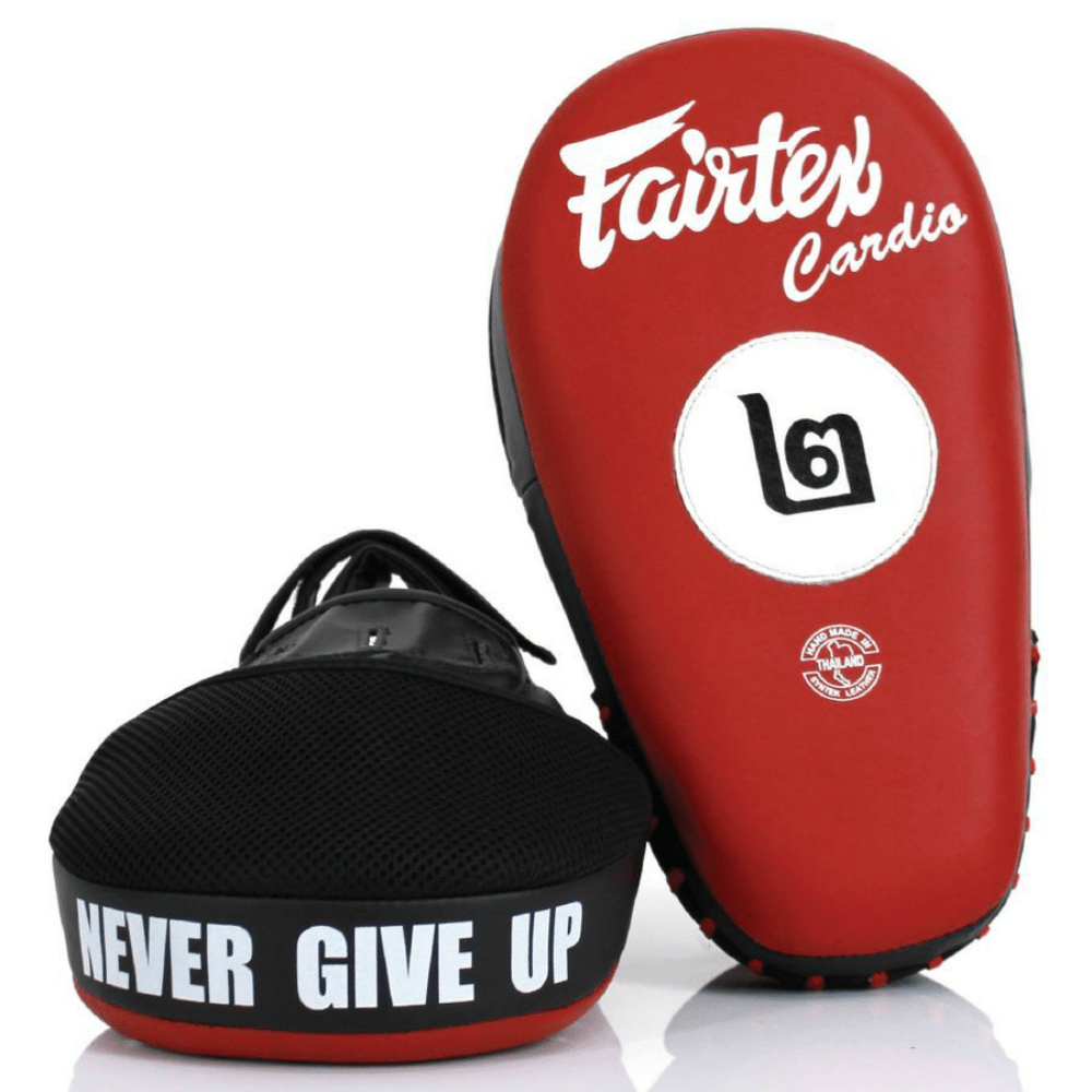 Fairtex Ge aldrig upp Focus Mitts (FMV12)